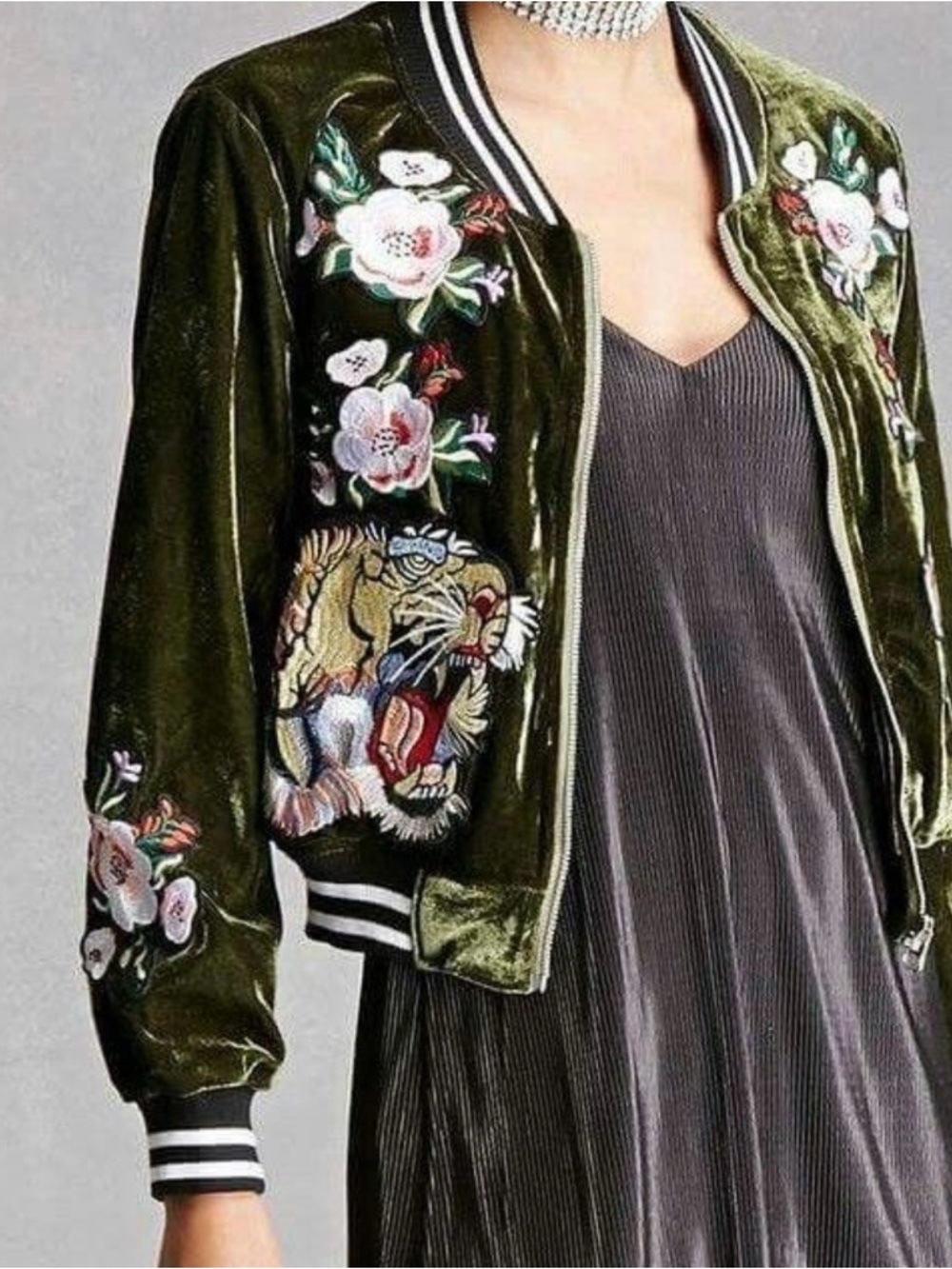 Embroidered Velvet Bomber Jacket - Olive Green Vintage Y2K - Picture 9 of 10
